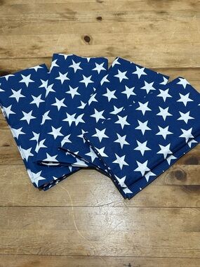 Williams Sonoma Patriotic Blue Star Print Cloth Napkins